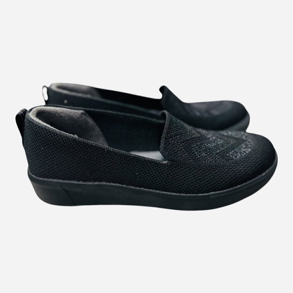 BZees March on Moc Slip-on Loafer Black Women's Size 6.5 Comfy Lightweight